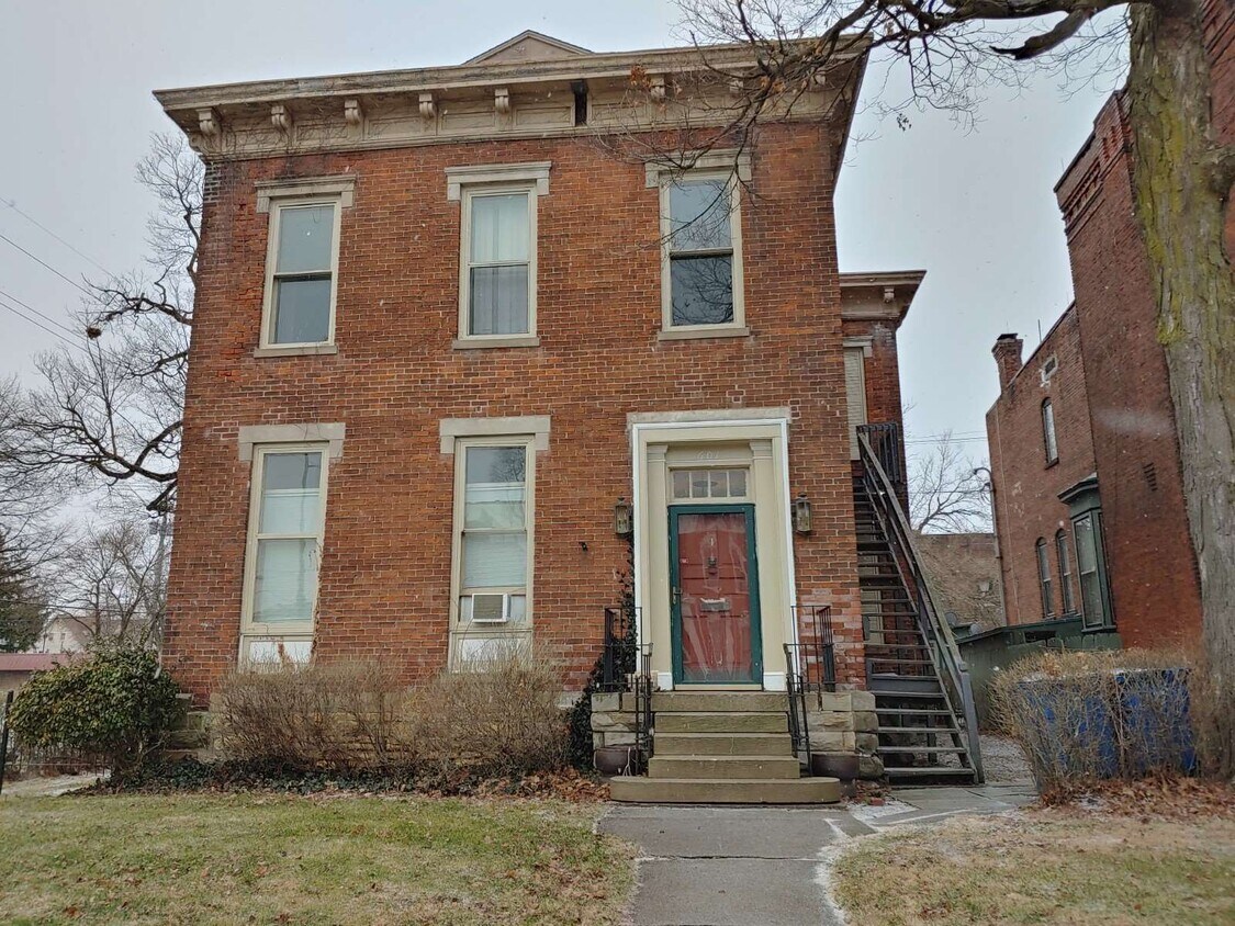 Foto principal - 601 W Wayne St