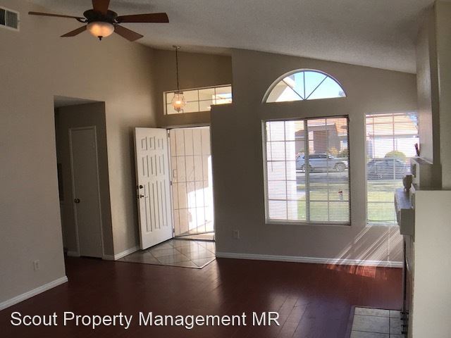 Foto del edificio - 3 br, 2 bath House - 30405 Cupeno Ln.