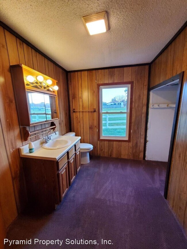 Building Photo - 3 br, 1.5 bath House - 4470 NE 29th St