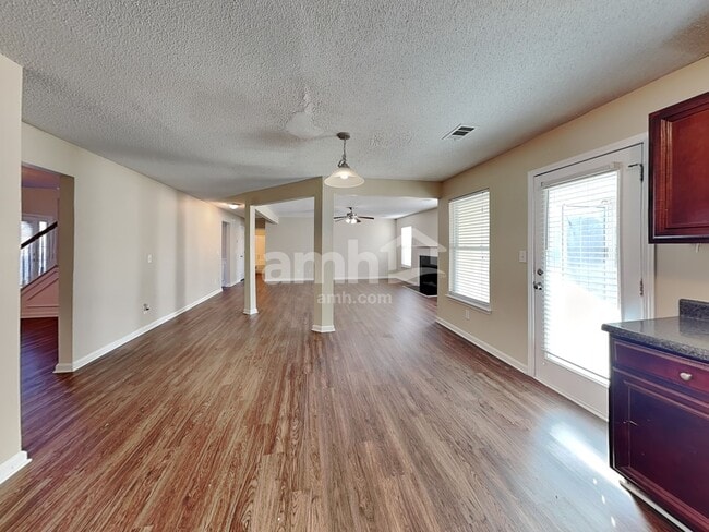 Building Photo - 298 Sheffield Ln