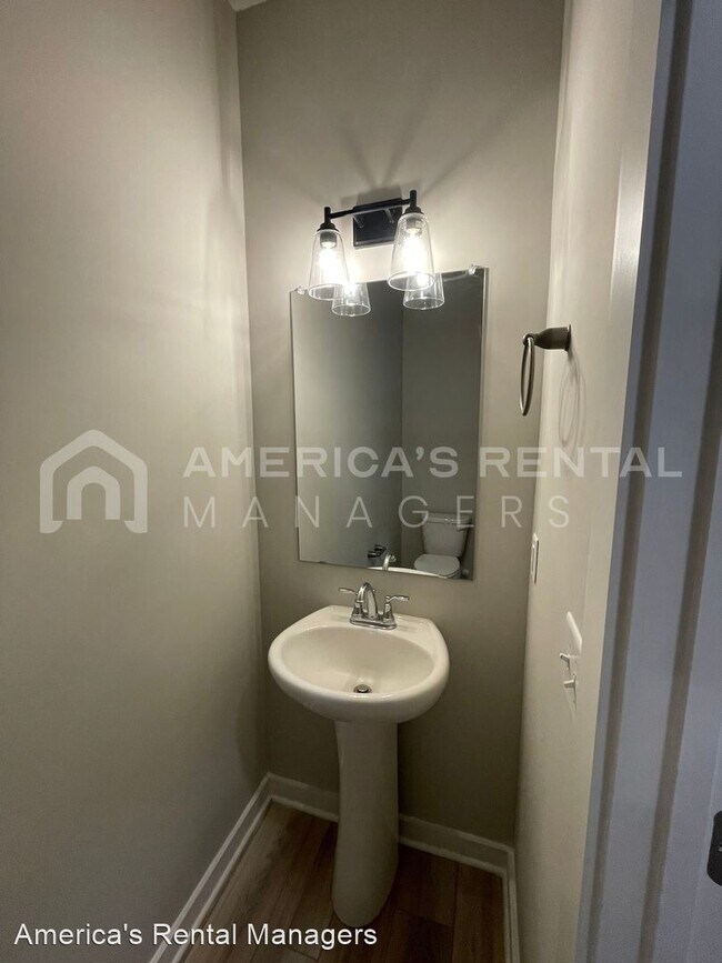 Foto del edificio - 4 br, 2.5 bath House - 325 Shiloh Creek Drive