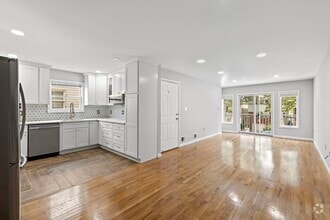 Building Photo - 359 Cator Ave