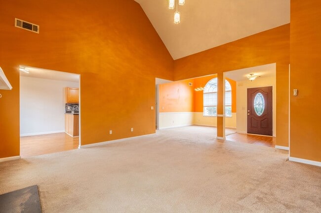 Building Photo - Move-In Ready 4 Bedroom Beauty in South Fulton!!