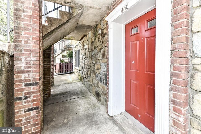 Building Photo - 60 N Bedford St