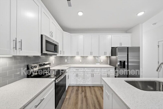Foto del edificio - 3611 Bridleton Ridge Trail