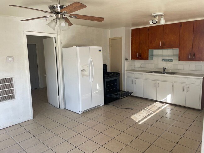 Foto del edificio - 103 W Dove Ln