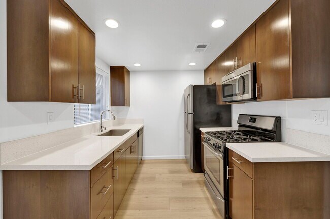 Foto del edificio - 212 W Grand Ave