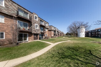 Building Photo - 9379 Bay Colony Dr