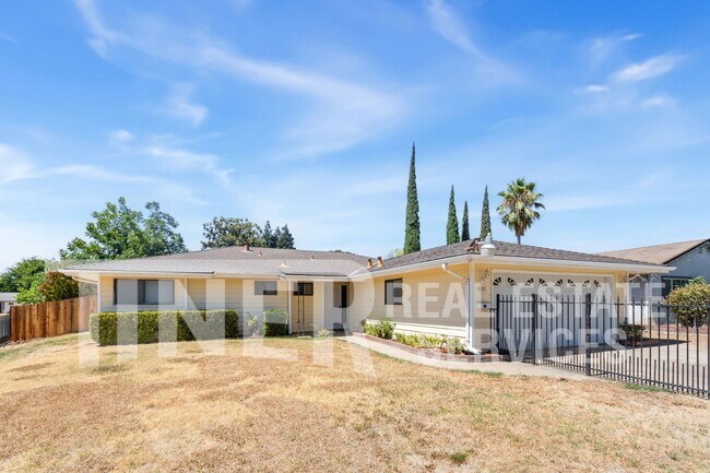 Foto del edificio - 4005 Heather Hill Way