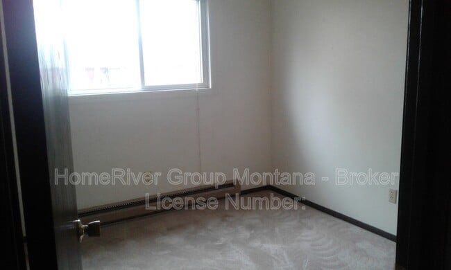 Building Photo - 2308 Hillview Ct