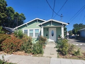 Building Photo - 324-342 S Buena Vista Ave