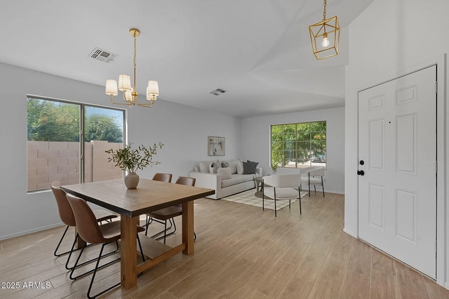 Building Photo - 2148 N Santiana Pl