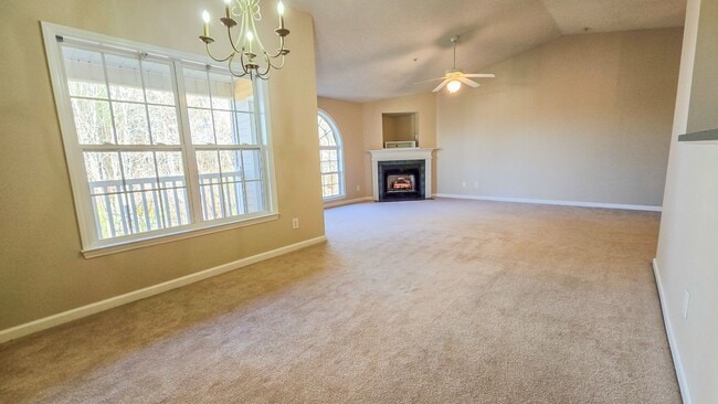 Building Photo - 2033 Salem Bluff Dr