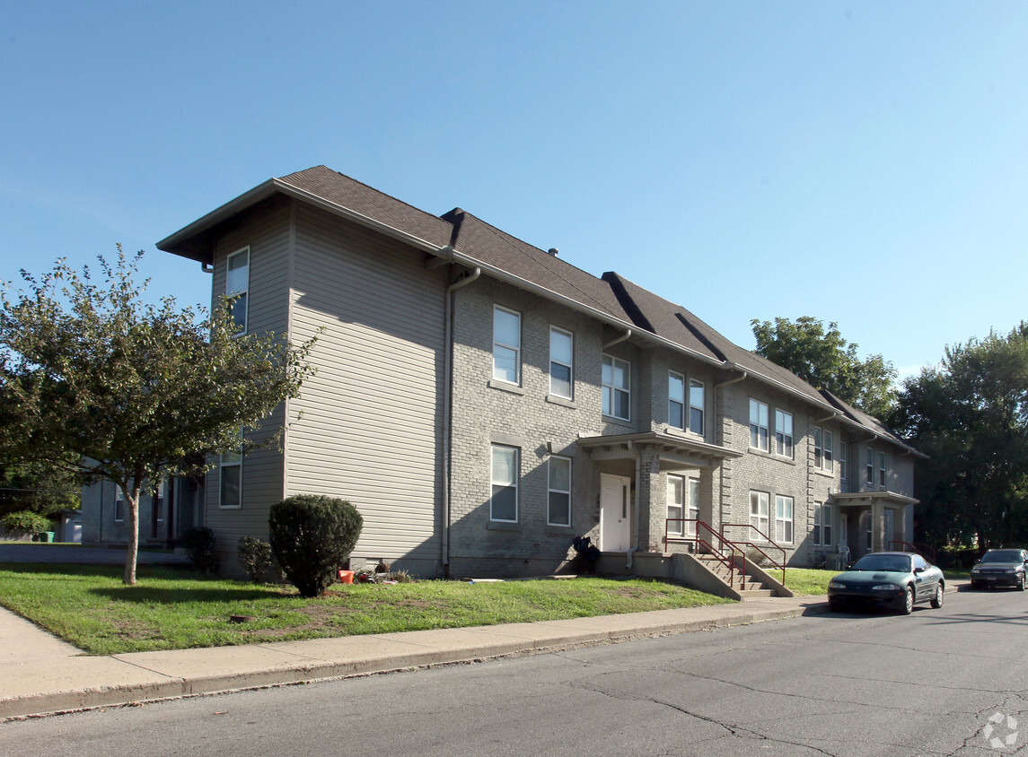 Primary Photo - Rose Court Apartments