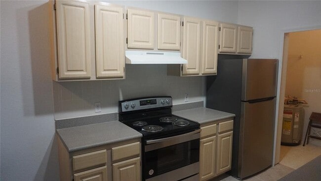Foto del edificio - 5805 Legacy Crescent Pl