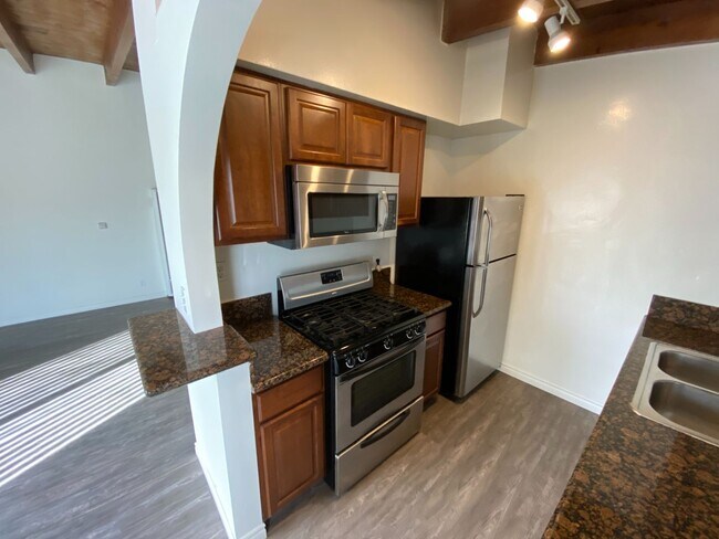 Foto del edificio - 3728 S Bentley Ave