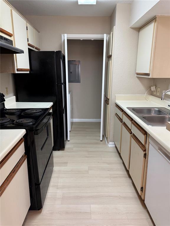 Building Photo - 5635 Devonbriar Way