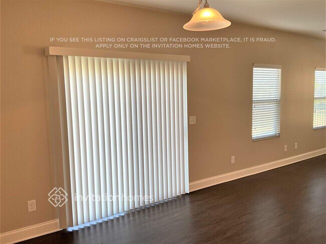 Building Photo - 5381 Roberta Crossing Dr