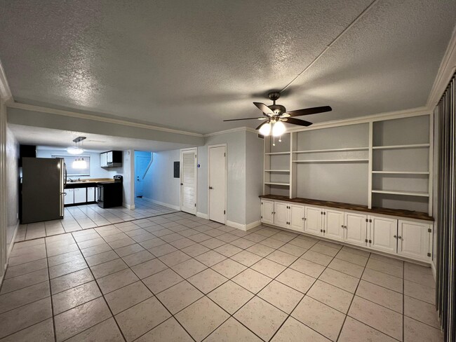 Building Photo - 111 Springwood Cir