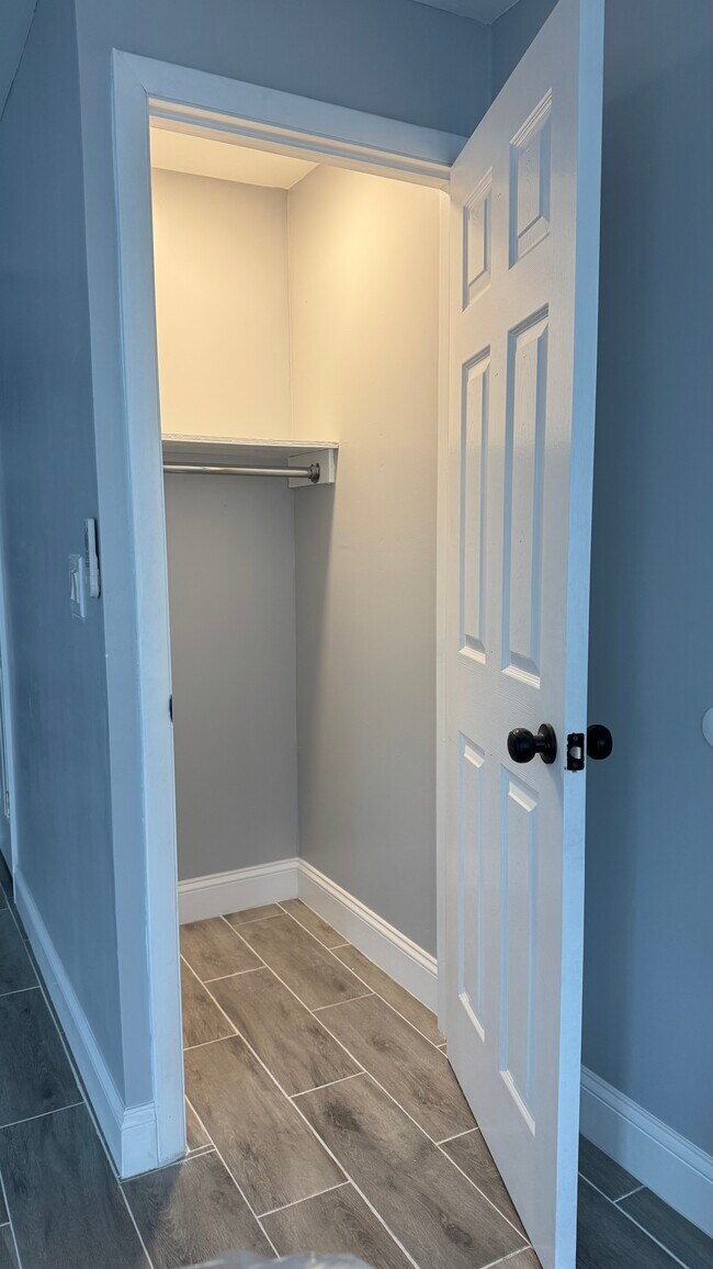 Foto del edificio - 137 E High St