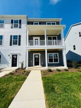 Building Photo - 1050 Balsam Ln