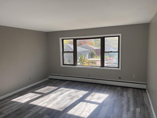 Foto del edificio - 17915 Wentworth Ave