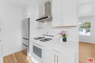 Building Photo - 2948 Exposition Blvd