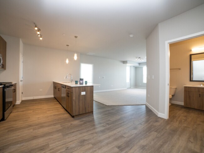 Foto del edificio - 14750 Wallin Dr