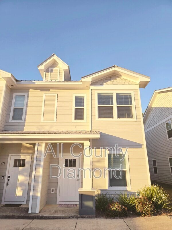 Building Photo - 176 N Sand Palm Rd