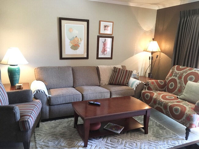 Building Photo - 12212 N Paradise Village Pkwy W