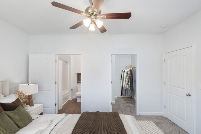 Interior Photo - Crystal Lake Luxury Apartments