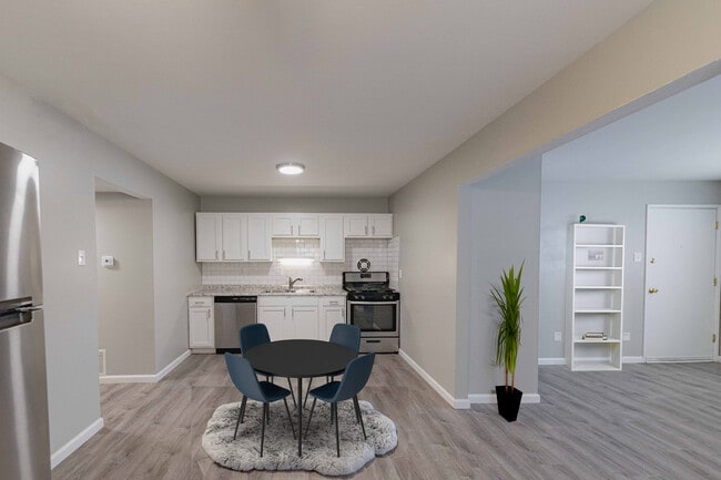 Bedroom Apartments for Rent in Green Park MO