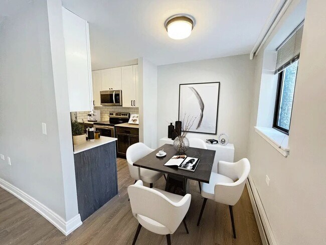 Foto del edificio - 6040 N Sheridan Rd