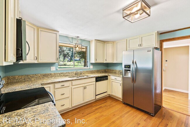Foto del edificio - 4 br, 3 bath House - 2504 Pine Bluff Rd.
