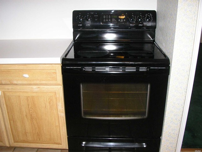 Building Photo - 124 Santa Barbara Dr