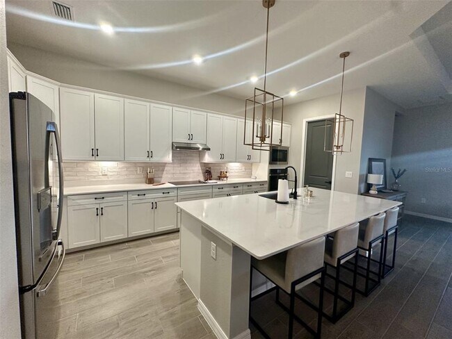 Building Photo - 17577 Santorini Ct