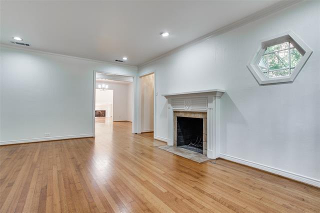 Building Photo - 4209 Greenbrier Dr