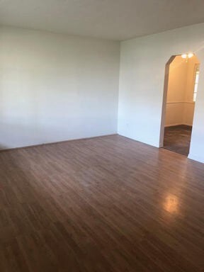 Foto del edificio - 1341 E Hall St