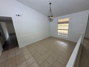 Building Photo - 3807 Cypressdale Dr