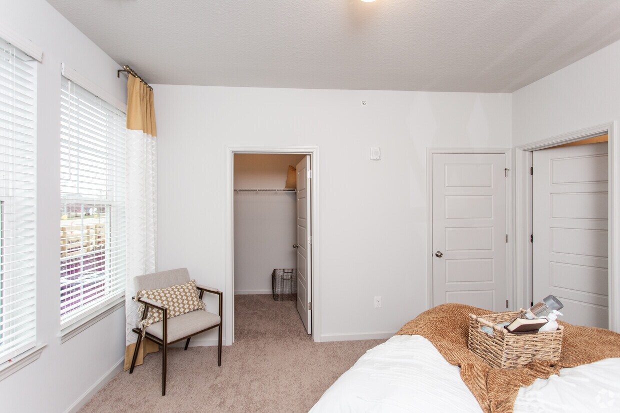 Provenance at Polaris - 860 Candlelite Ln Lewis Center, OH 43035