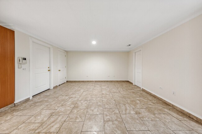 Foto del edificio - 51 E Bellevue Pl
