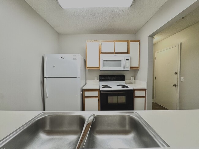 Photo - 303 Smith Level Rd Townhome