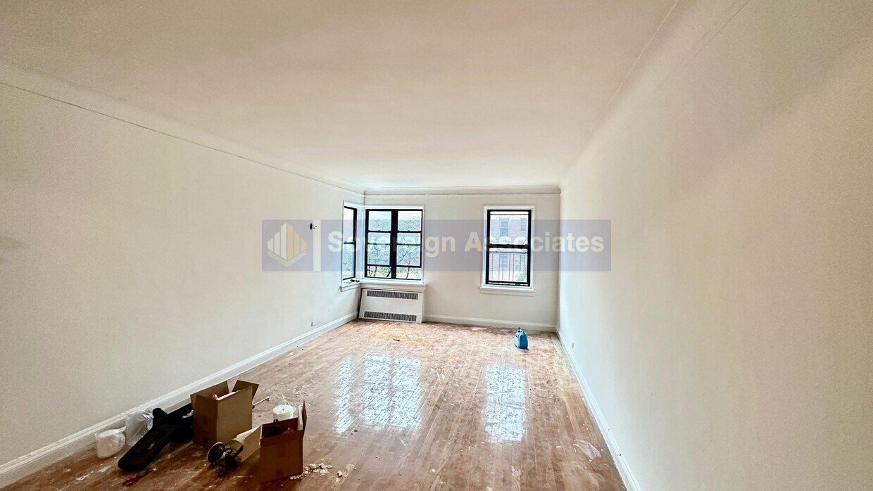 Primary Photo - 511 West 235th Street