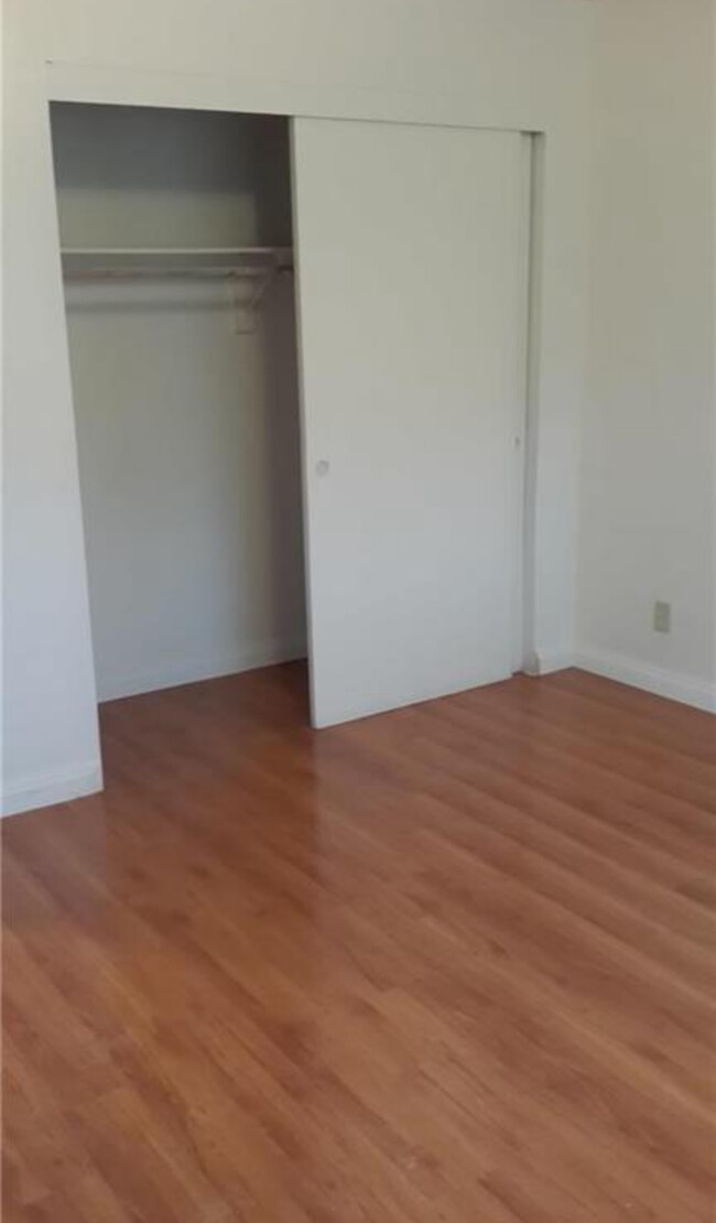 Foto del edificio - 1011 W Avenue H12