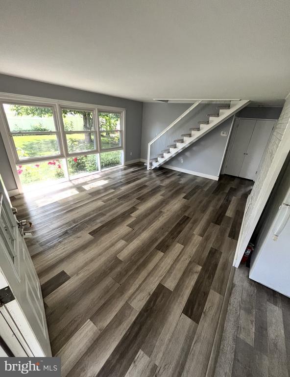 Foto del edificio - 15 Catalpa Ln