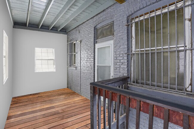 Foto del edificio - 5343 S Indiana Ave