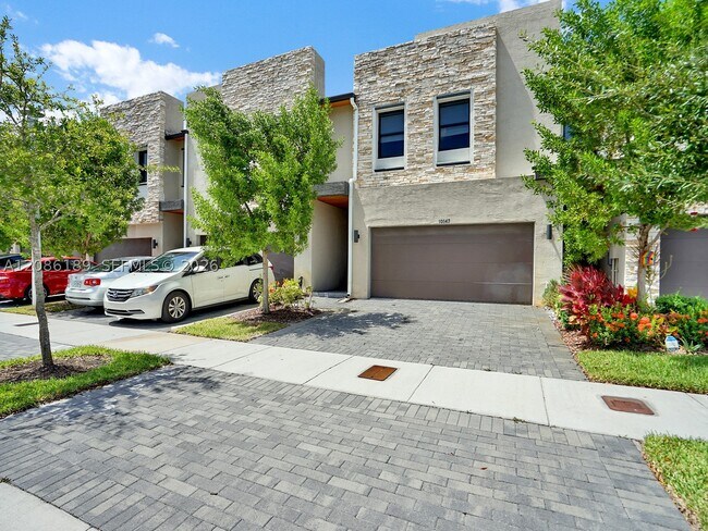 Foto del edificio - 10547 NW 81st St