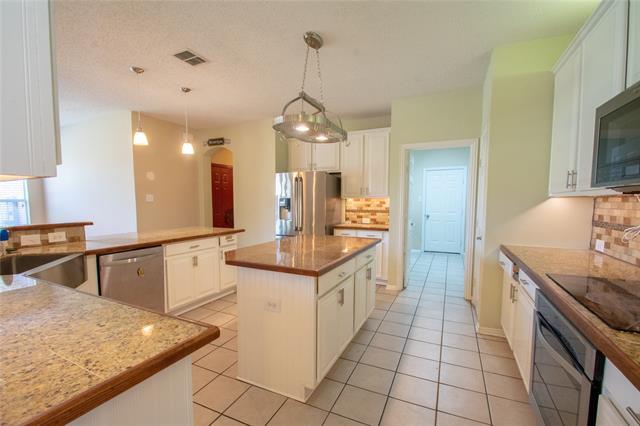 Building Photo - 1309 Rosebrook Dr