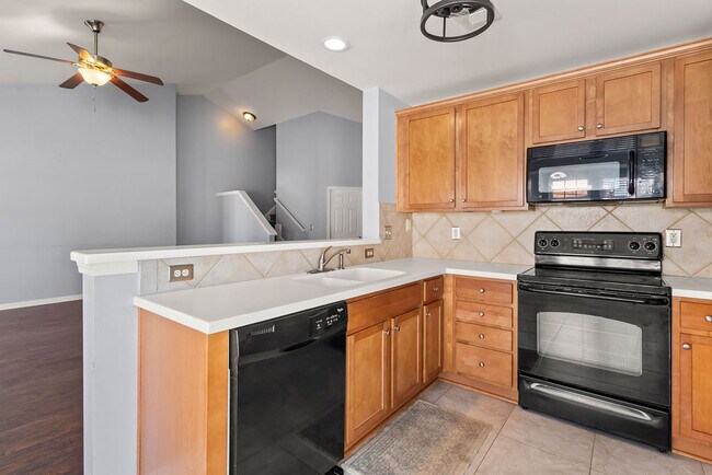 Building Photo - Winslow Home