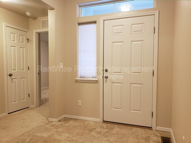 Foto del edificio - 8102 S Carpenter Ave